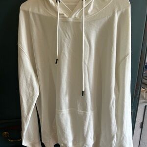 White Casual Sweatshirt with Classic Design